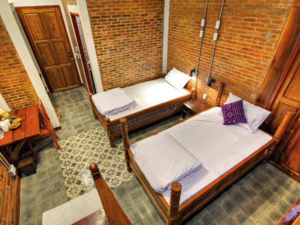 Saeng Panya Home SHA Plus : photo 9 de la chambre chambre quadruple supérieure