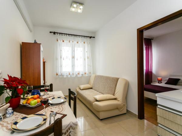 Apartmani Cvelic : photo 6 de la chambre appartement 1 chambre avec terrasse