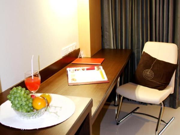 Intimate Hotel Pattaya - SHA Extra Plus : photo 3 de la chambre chambre double de luxe avec baignoire spa 