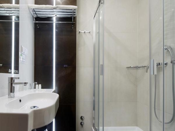 Hotel Apis : photo 7 de la chambre chambre double confort à occupation simple