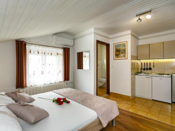 Apartmani Cvelic : photo 10 de la chambre studio