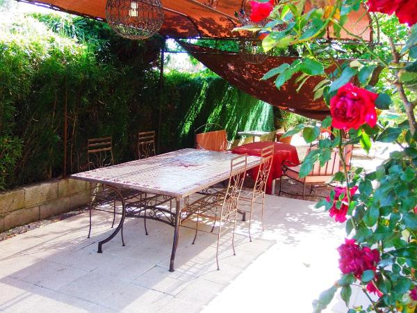 Gîte Aux Amandiers : photo 5 de la chambre chambre lit king-size supérieure