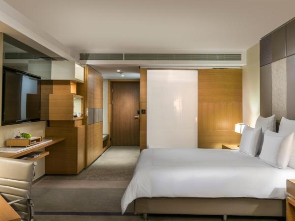 Swissotel The Bosphorus Istanbul : photo 2 de la chambre chambre lit king-size exécutive swiss avec accès au salon - vue sur jardin
