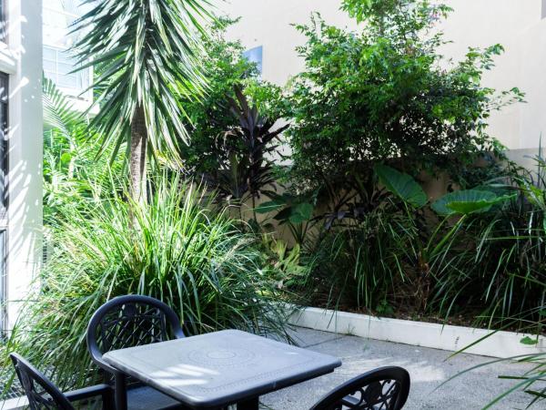 Bayview Beachfront Apartments, in town right on the beach : photo 6 de la chambre appartement 2 chambres Économique