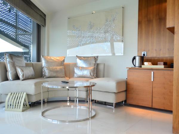 The Park Hyderabad, Banjara Hills near Hussain Sagar Lake : photo 4 de la chambre panaromic suite with 20% discount on food and soft beverages, spa & laundry, complimentary 2 pints of beer once during stay and lake check out till 3pm