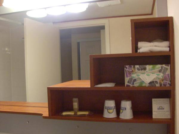 Hotel Chrome Montreal Centre-Ville : photo 3 de la chambre chambre lit queen-size deluxe - non-fumeurs