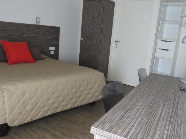 Hôtel de Clèves : photo 1 de la chambre chambre double avec douche