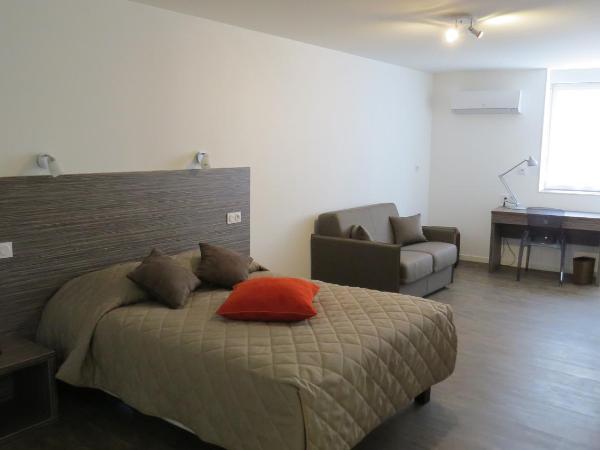 Hôtel de Clèves : photo 10 de la chambre chambre double avec douche