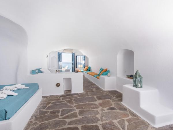 Horizon Aeifos Suites : photo 5 de la chambre suite triple - vue sur caldeira