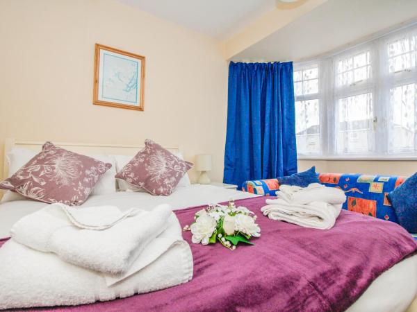 Harris Guest Accommodation : photo 9 de la chambre chambre double avec salle de bains privative