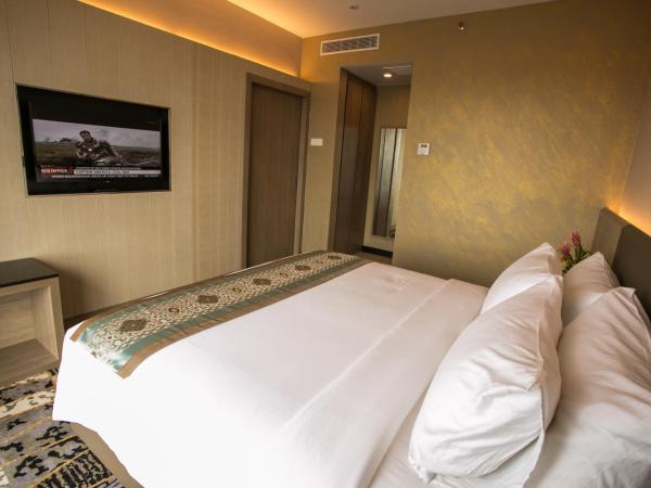 V8 Hotel Johor Bahru : photo 8 de la chambre suite junior
