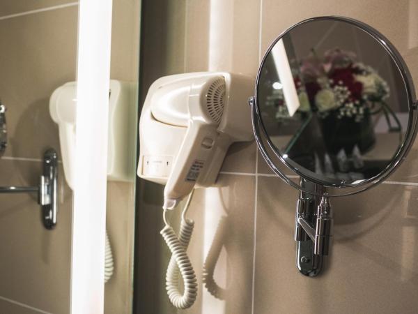 V8 Hotel Johor Bahru : photo 5 de la chambre suite junior