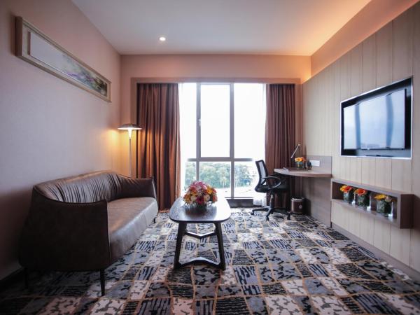 V8 Hotel Johor Bahru : photo 6 de la chambre suite familiale