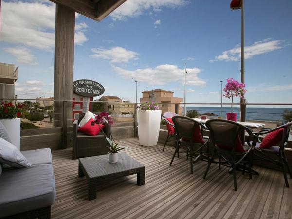 Le Grand Large Bord de Mer Hotel & Appartements : photo 2 de la chambre appartement signature avec terrasse - vue sur mer