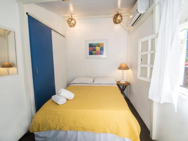 Ipanema Beach House : photo 3 de la chambre chambre double avec salle de bains privative