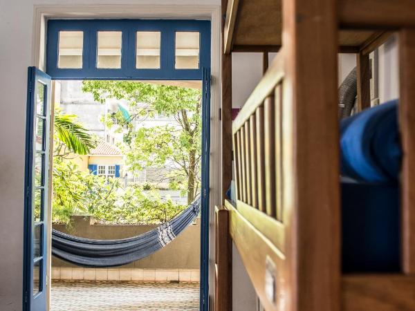 Ipanema Beach House : photo 5 de la chambre lit dans dortoir pour femmes climatisé de 6 lits