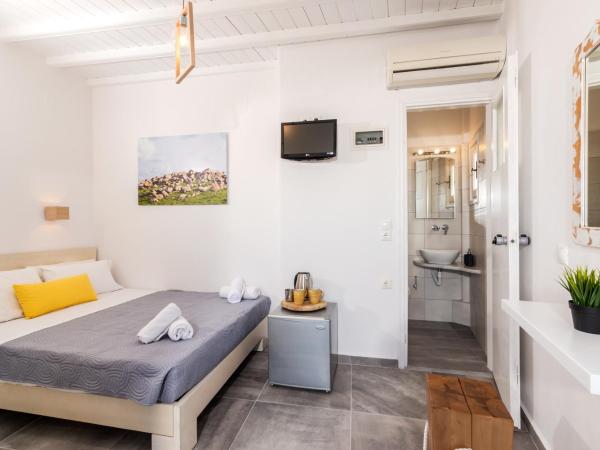 Orpheas Rooms : photo 4 de la chambre chambre double ou lits jumeaux