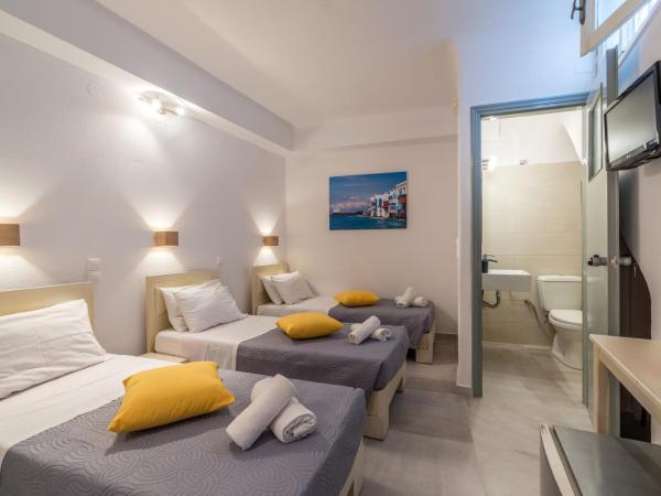 Orpheas Rooms : photo 4 de la chambre chambre triple - rez-de-chaussée