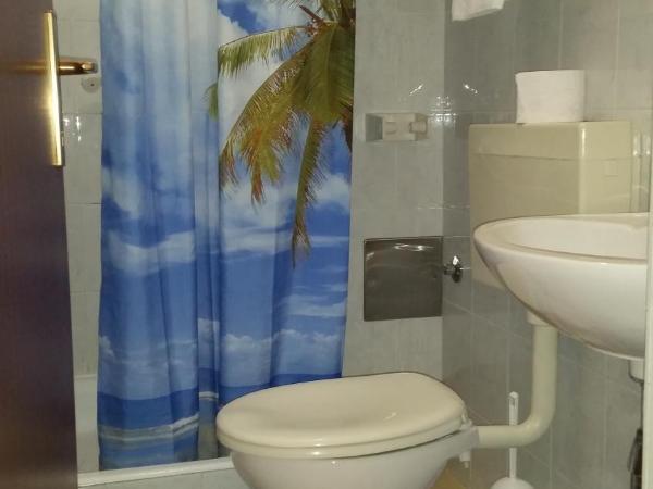 Guest House Damir : photo 7 de la chambre chambre double avec terrasse