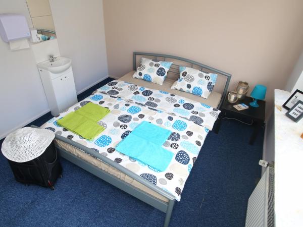 HELLO Gdynia Hostel : photo 4 de la chambre chambre double standard avec salle de bains commune
