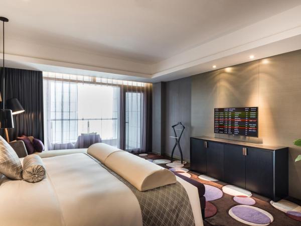Pullman Nanjing Lukou Airport : photo 2 de la chambre suite lit king-size