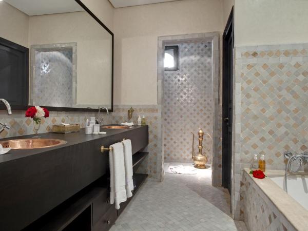 Palais de l'O - Maison d'hôtes : photo 1 de la chambre suite palais unik