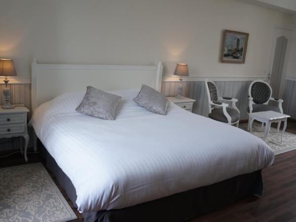 Manoir 1685 Saint Malo : photo 6 de la chambre chambre lit king-size deluxe