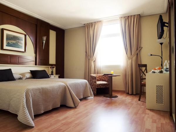 Hotel Pasarela : photo 3 de la chambre chambre triple