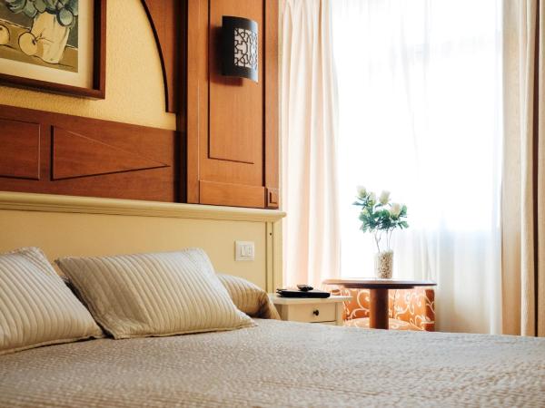 Hotel Pasarela : photo 2 de la chambre chambre double ou lits jumeaux