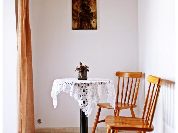 Guest House Tragurion : photo 5 de la chambre studio avec balcon 