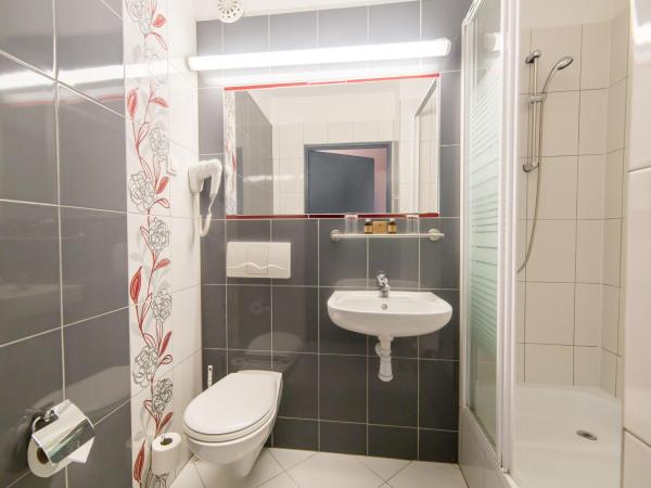 Hotel New Skanpol : photo 7 de la chambre chambre double ou lits jumeaux