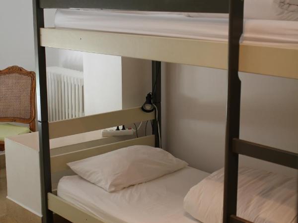 Cassis Hostel : photo 5 de la chambre lit dans dortoir 6 lits