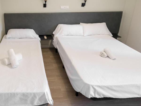NWT Central Station Valencia : photo 1 de la chambre chambre double ou lits jumeaux