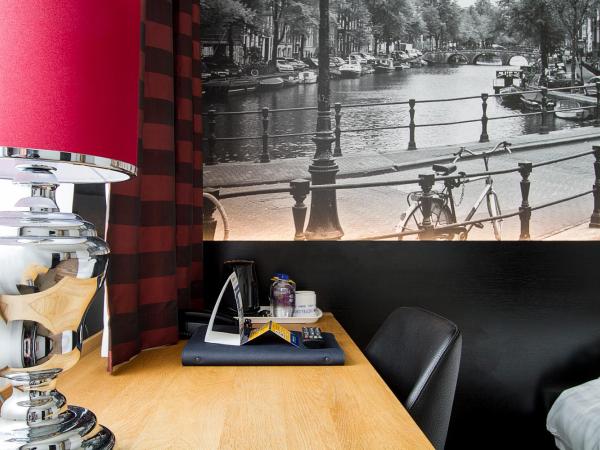 Bastion Hotel Amsterdam Amstel : photo 3 de la chambre chambre lits jumeaux confort