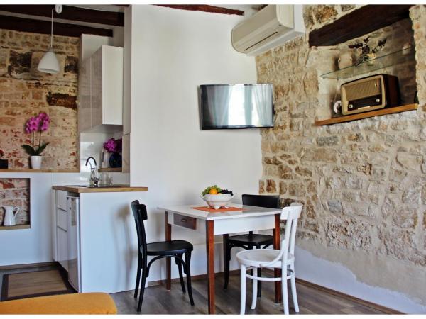 Guest House Tragurion : photo 2 de la chambre appartement 1 chambre