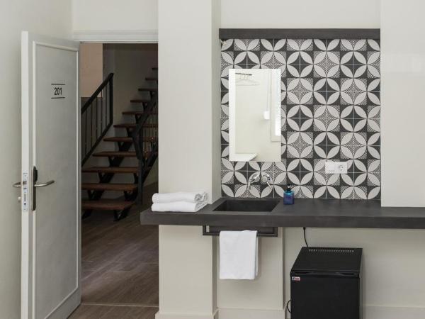 NWT Central Station Valencia : photo 8 de la chambre chambre double Économique