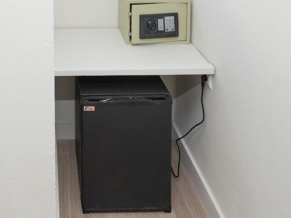 NWT Central Station Valencia : photo 3 de la chambre chambre double