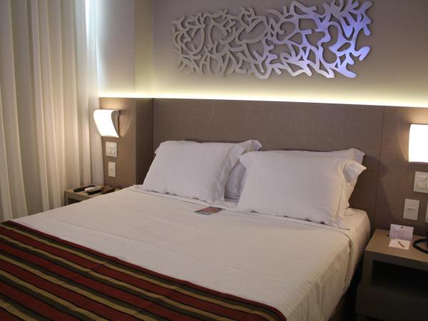 Hotel Beaga Convention Expominas by MHB : photo 5 de la chambre chambre double de luxe avec lit double