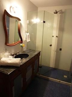 Villa Alexandrino : photo 6 de la chambre chambre double avec salle de bains commune
