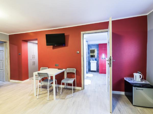 Hostel Filip 2 : photo 8 de la chambre chambre pour 8 personnes avec salle de bains privative 