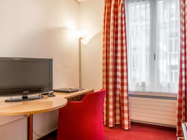 Hotel Alpina Luzern : photo 6 de la chambre chambre simple