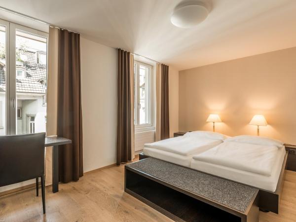 Hotel Alpina Luzern : photo 4 de la chambre chambre double supérieure