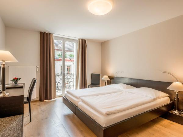 Hotel Alpina Luzern : photo 3 de la chambre chambre double supérieure