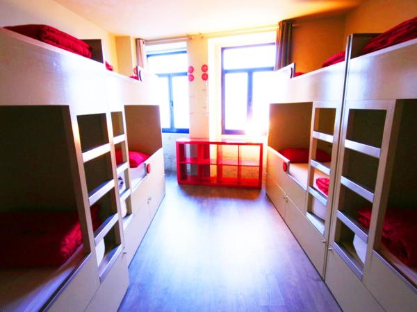 PILOT Design Hostel & Bar : photo 2 de la chambre lit dans dortoir de 8 lits