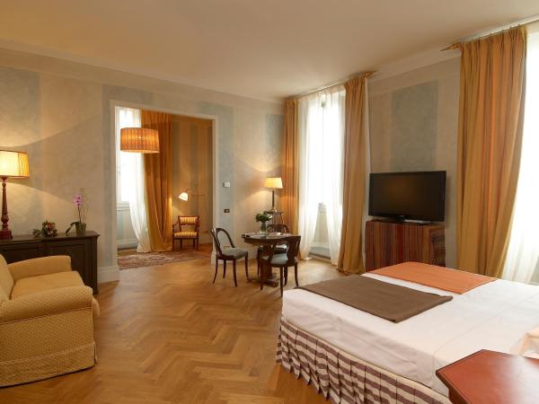 Antica Torre Tornabuoni : photo 10 de la chambre chambre de luxe double ou lits jumeaux avec baignoire spa