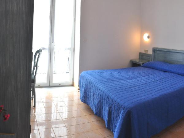 Hotel Residence Villa Teresa : photo 7 de la chambre chambre double