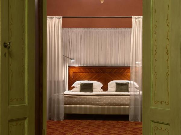 Hotel Saturnia & International : photo 5 de la chambre suite junior