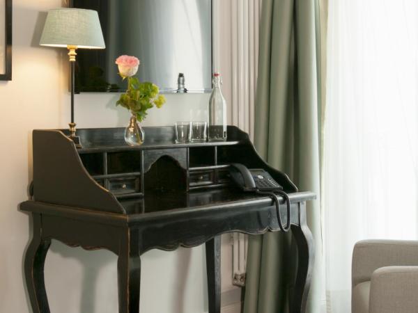 Hotel im Hof : photo 4 de la chambre chambre double avec balcon ou terrasse