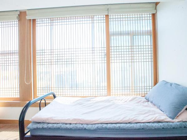 Cocoa Guesthouse : photo 8 de la chambre chambre lits jumeaux