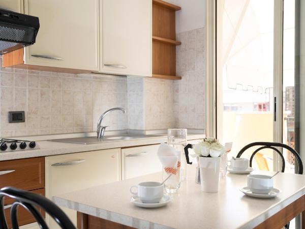 Residence Queen : photo 10 de la chambre appartement avec balcon